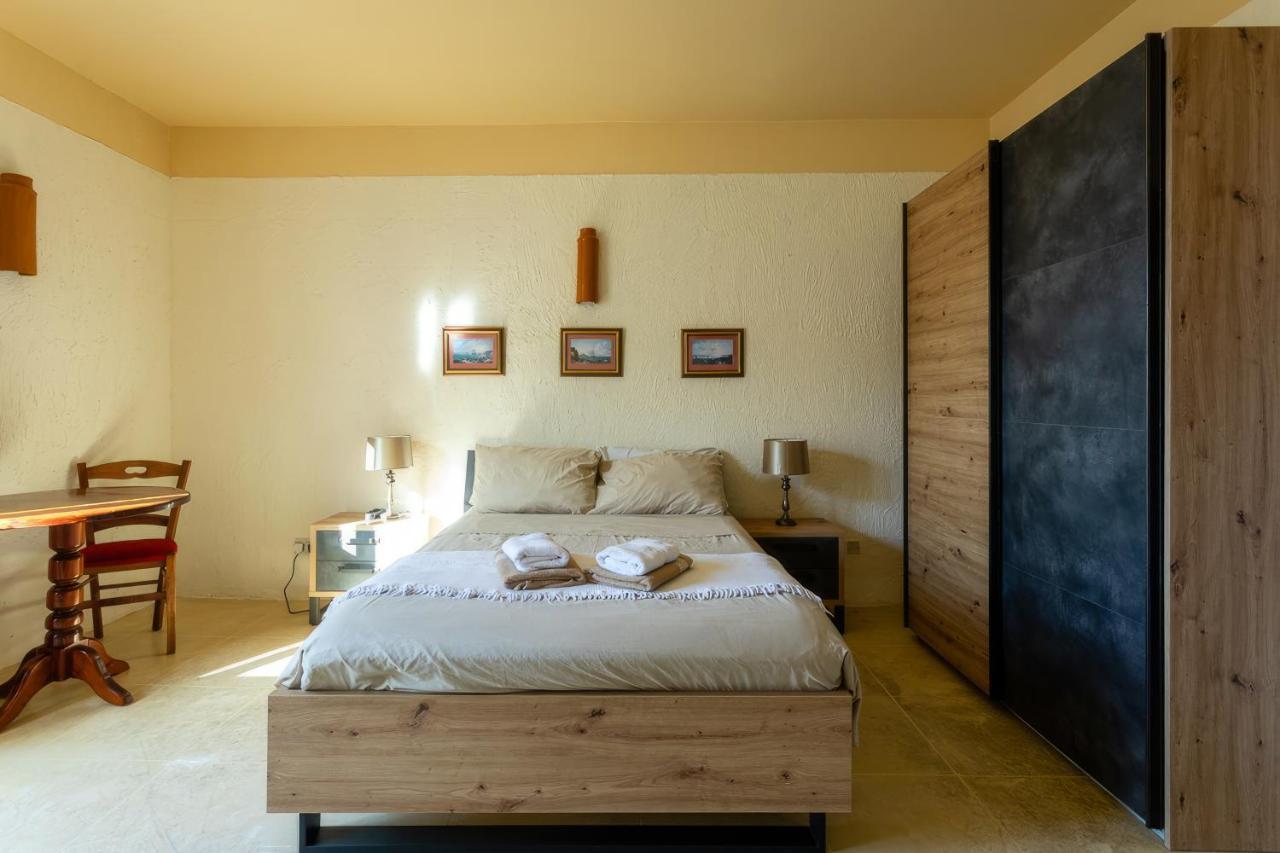 Villa Serenity B&B Sannat Екстериор снимка